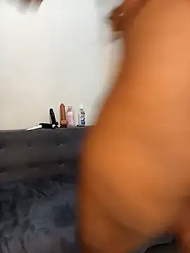 Snapshot of Cocowett chatting on 18, 3, 2025 Cocowett online show from 18, 3, 2025