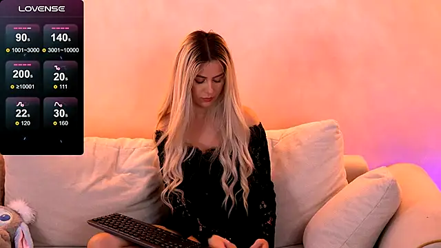 Kylie Benton online show from 18, 9, 2025