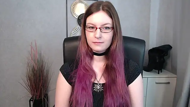 emmaxDelight online show from 15, 3, 2025