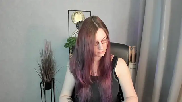 emmaxDelight online show from 27, 3, 2026