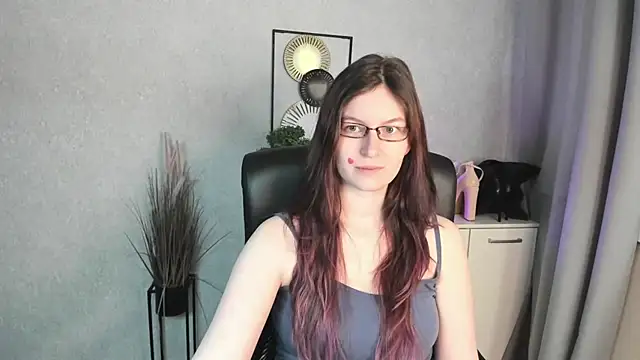 emmaxDelight online show from 6, 5, 2026