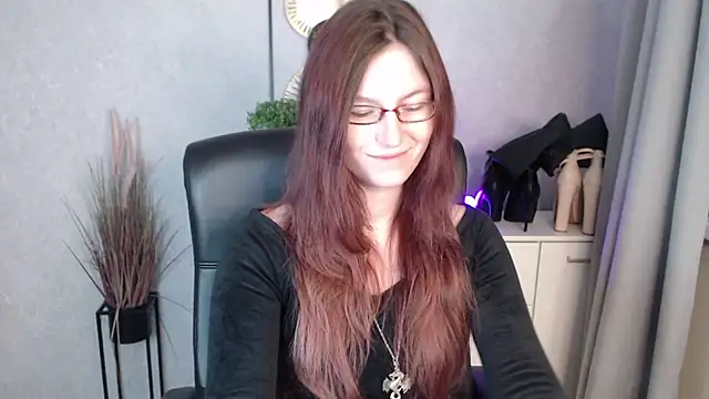 emmaxDelight online show from 24, 2, 2026