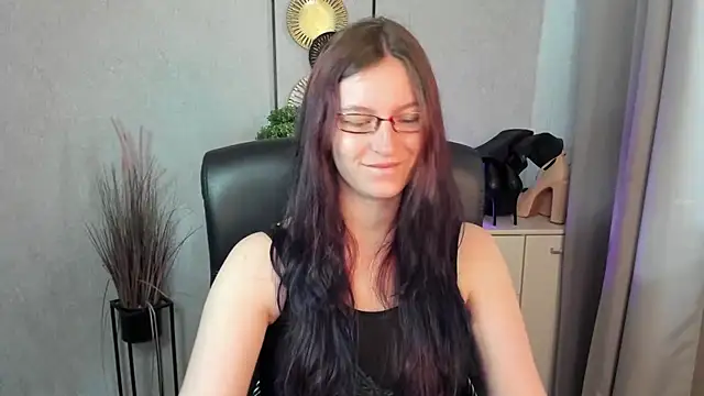Snapshot of emmaxDelight chatting on 13, 7, 2026 emmaxDelight online show from 13, 7, 2026