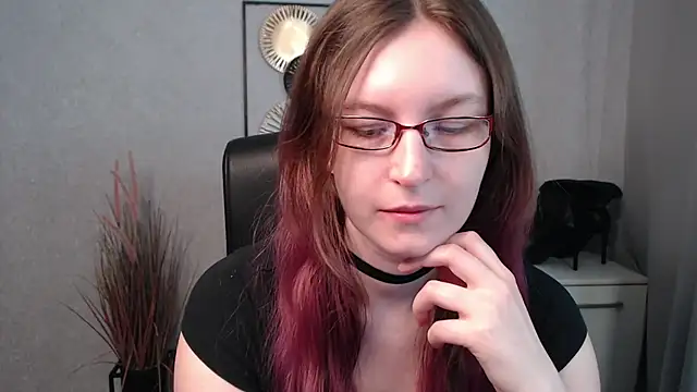 emmaxDelight online show from 18, 3, 2025