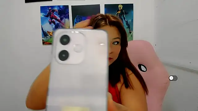 Snapshot of victoria_love89 chatting on 5, 7, 2026 victoria love89 online show from 5, 7, 2026