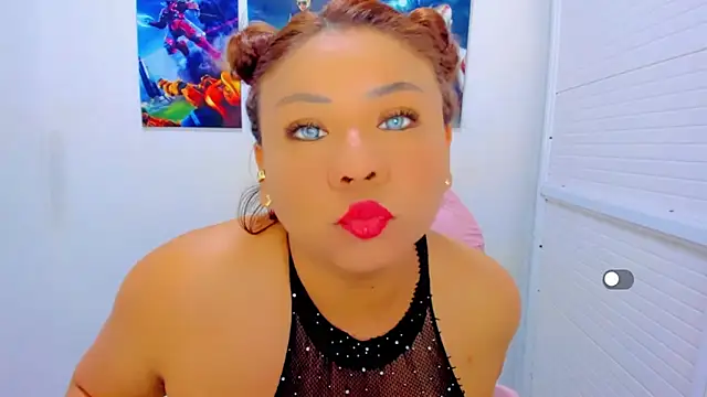 Snapshot of victoria_love89 chatting on 19, 6, 2026 victoria love89 online show from 19, 6, 2026