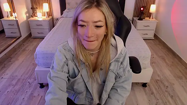 zoe jones13 online show from 10, 9, 2025