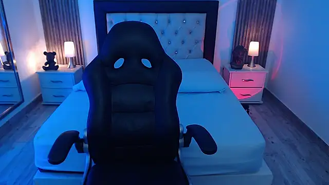 zoe jones13 online show from 29, 9, 2025