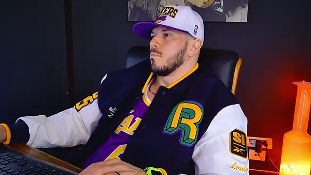 Snapshot of AngeloEric chatting on 7, 2, 2025 AngeloEric online show from 7, 2, 2025