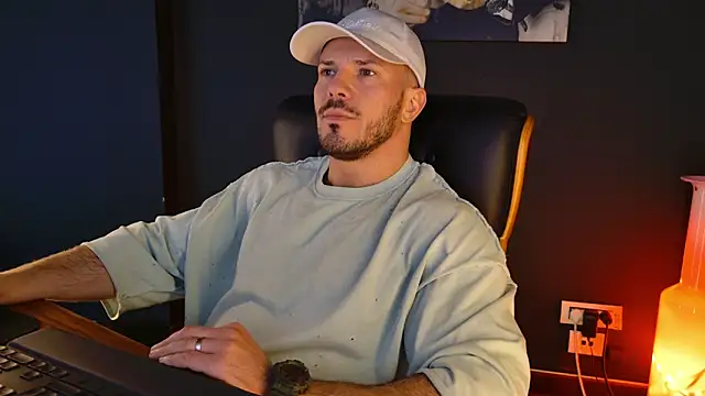 AngeloEric online show from 19, 12, 2025