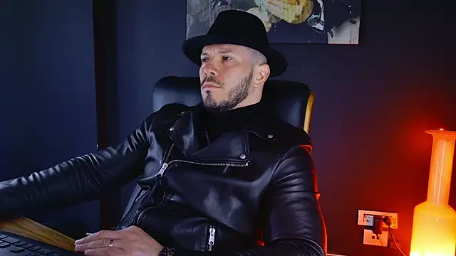 Snapshot of AngeloEric chatting on 21, 3, 2025 AngeloEric online show from 21, 3, 2025