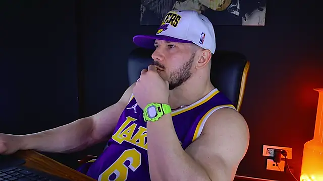 Snapshot of AngeloEric chatting on 3, 2, 2025 AngeloEric online show from 3, 2, 2025