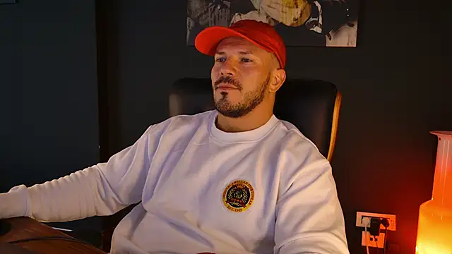 Snapshot of AngeloEric chatting on 2, 10, 2025 AngeloEric online show from 2, 10, 2025