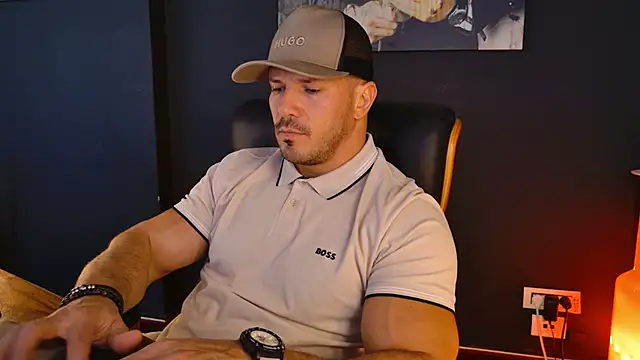 Snapshot of AngeloEric chatting on 22, 9, 2025 AngeloEric online show from 22, 9, 2025