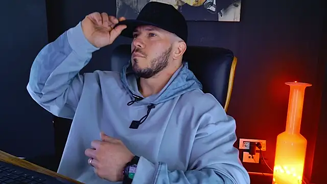 Snapshot of AngeloEric chatting on 19, 3, 2025 AngeloEric online show from 19, 3, 2025