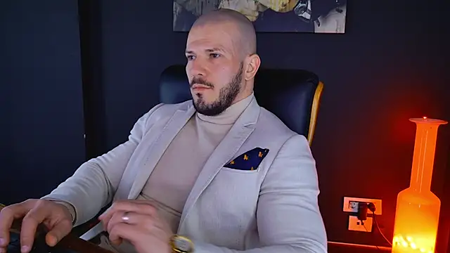 Snapshot of AngeloEric chatting on 5, 2, 2025 AngeloEric online show from 5, 2, 2025