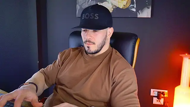 Snapshot of AngeloEric chatting on 30, 1, 2025 AngeloEric online show from 30, 1, 2025