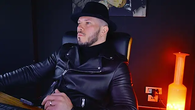 Snapshot of AngeloEric chatting on 21, 3, 2025 AngeloEric online show from 21, 3, 2025