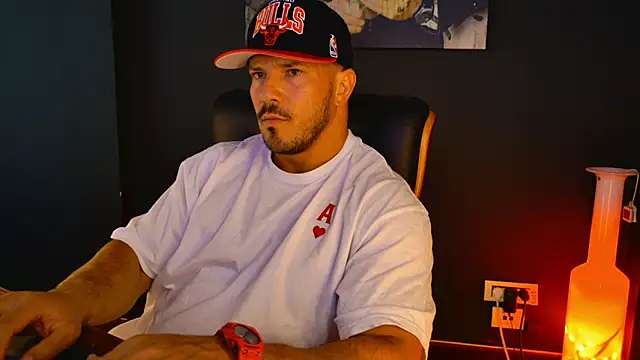 Snapshot of AngeloEric chatting on 9, 9, 2025 AngeloEric online show from 9, 9, 2025