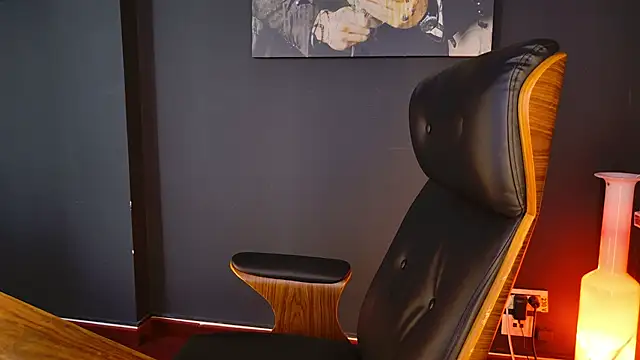 Snapshot of AngeloEric chatting on 27, 9, 2025 AngeloEric online show from 27, 9, 2025