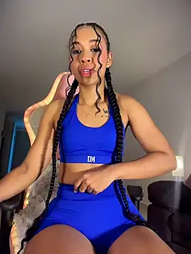bella  honey online show from 2, 7, 2026