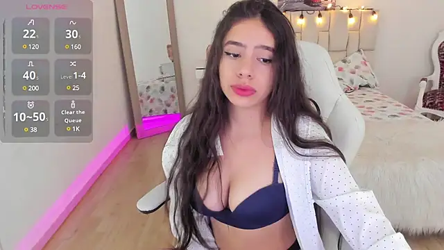 Snapshot of zoe_turnner_18 chatting on 10, 3, 2025 zoe turnner 18 online show from 10, 3, 2025