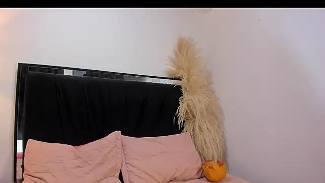 Snapshot of lilithTeen1_ chatting on 10, 7, 2026 lilithTeen1 online show from 10, 7, 2026