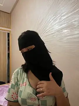 jijijoudia online show from 6, 10, 2025