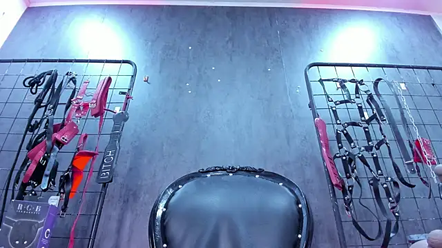 Carolina Arias online show from 15, 12, 2025