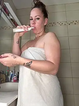 Sweety  venus online show from 5, 4, 2026