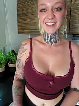 Snapshot of Valery_Venom chatting on 18, 5, 2026 Valery Venom online show from 18, 5, 2026