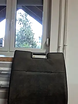 Snapshot of allinqueen chatting on 17, 10, 2025 allinqueen online show from 17, 10, 2025