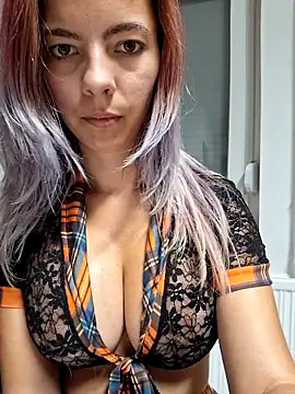 Snapshot of allinqueen chatting on 14, 10, 2025 allinqueen online show from 14, 10, 2025