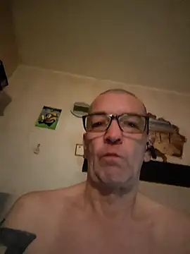 Nylonschlampe510 online show from 20, 9, 2025