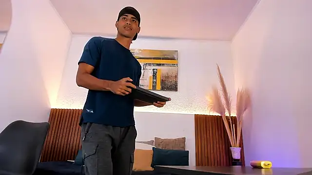 Snapshot of zander_2120 chatting on 10, 11, 2025 zander 2120 online show from 10, 11, 2025