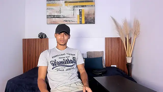 Snapshot of zander_2120 chatting on 13, 10, 2025 zander 2120 online show from 13, 10, 2025