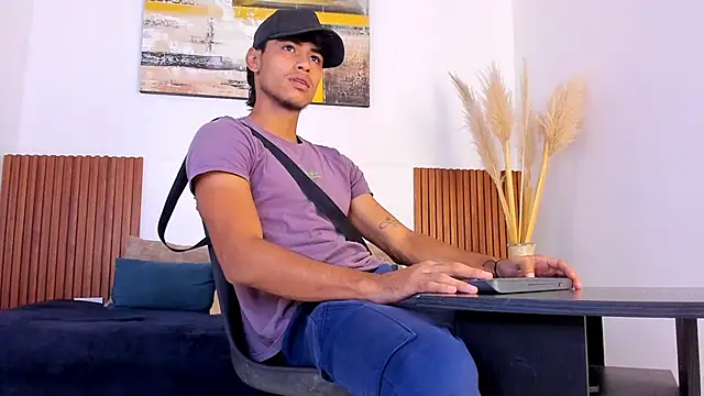 Snapshot of zander_2120 chatting on 19, 9, 2025 zander 2120 online show from 19, 9, 2025