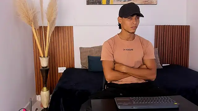 Snapshot of zander_2120 chatting on 20, 9, 2025 zander 2120 online show from 20, 9, 2025