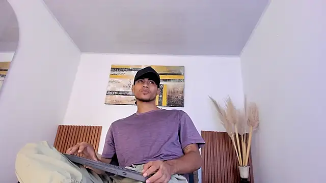 Snapshot of zander_2120 chatting on 17, 10, 2025 zander 2120 online show from 17, 10, 2025