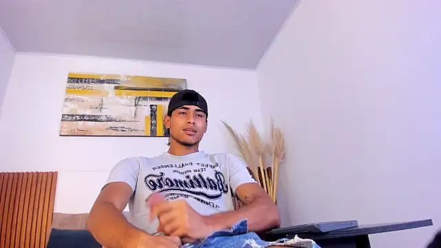 Snapshot of zander_2120 chatting on 7, 10, 2025 zander 2120 online show from 7, 10, 2025