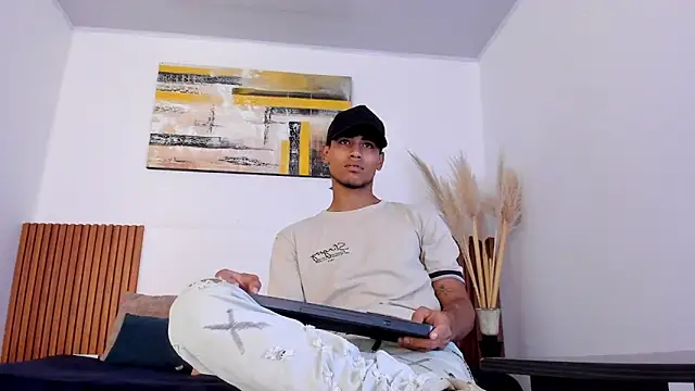 Snapshot of zander_2120 chatting on 3, 10, 2025 zander 2120 online show from 3, 10, 2025