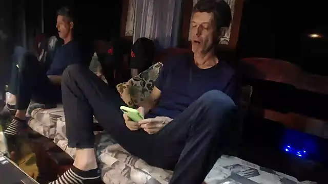 laye19 online show from 13, 11, 2025