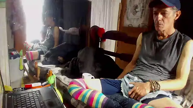 laye19 online show from 15, 11, 2025