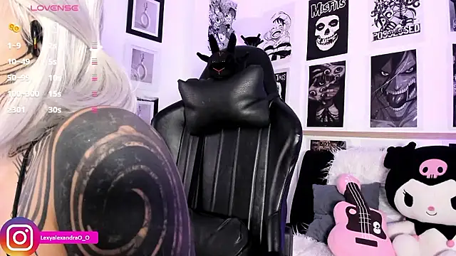 Lexyjoycce online show from 7, 1, 2026