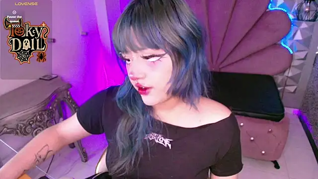 toky doll online show from 26, 10, 2025