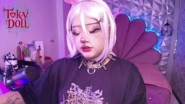 toky doll online show from 7, 10, 2025