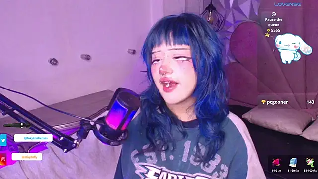 toky doll online show from 22, 9, 2025