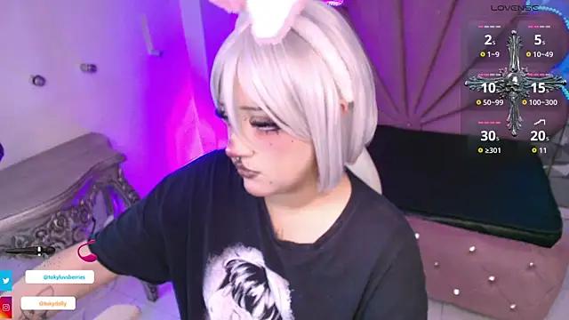 toky doll online show from 17, 10, 2025