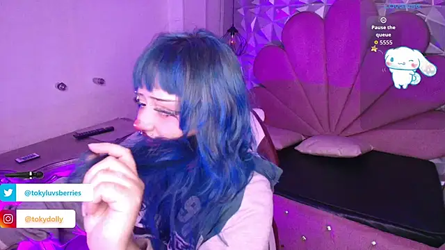 toky doll online show from 21, 9, 2025