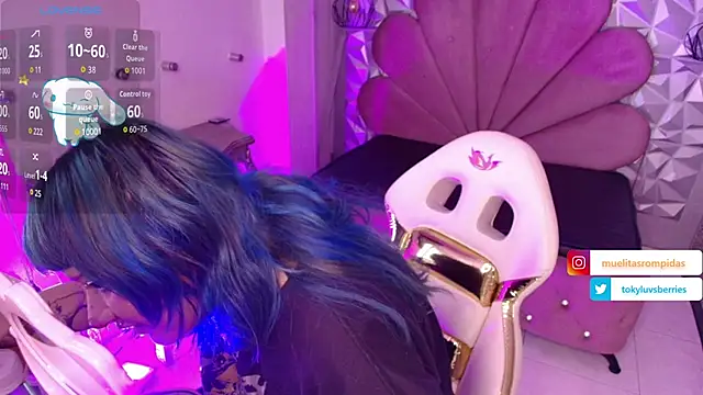 toky doll online show from 30, 11, 2025